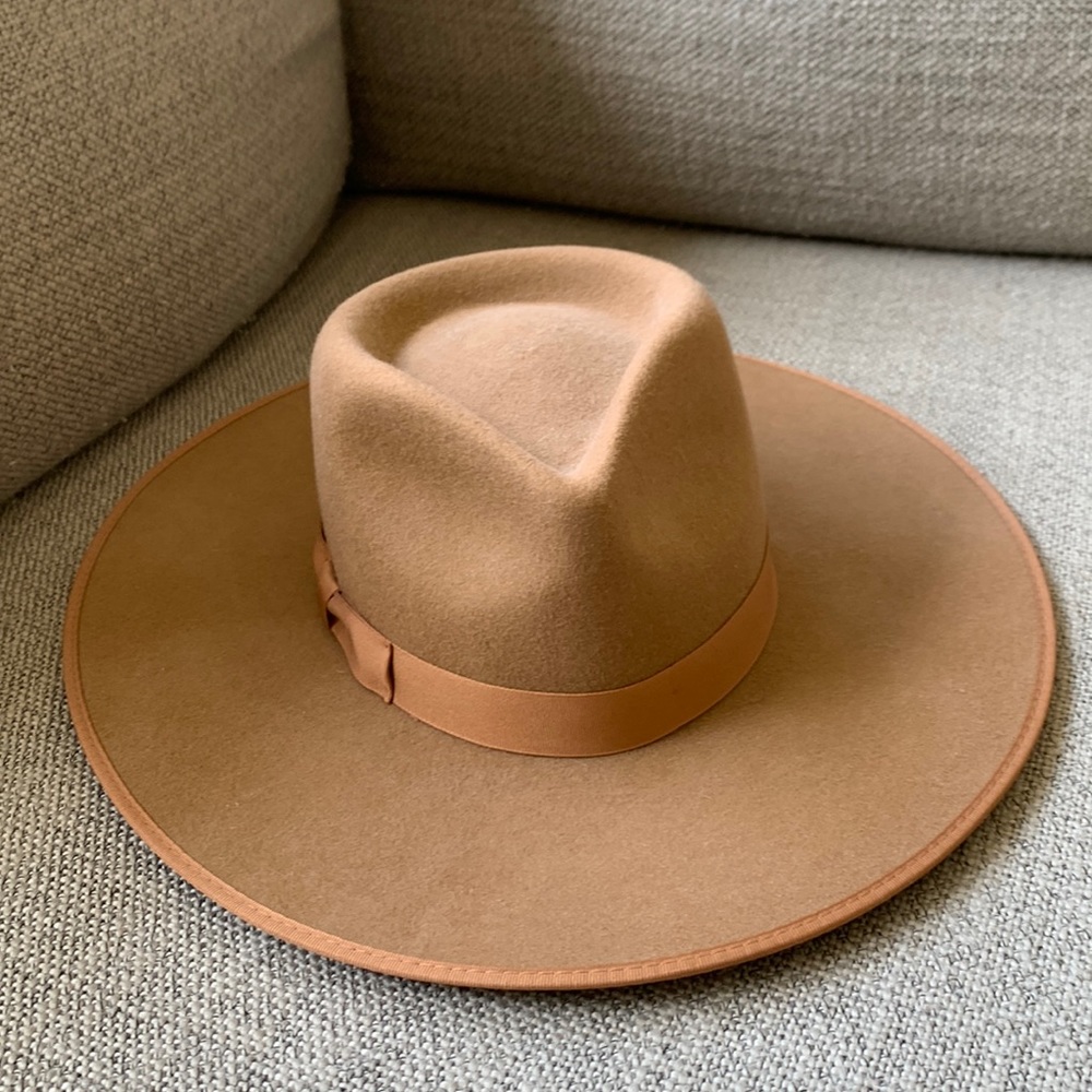 Lack of color Teak Rancher